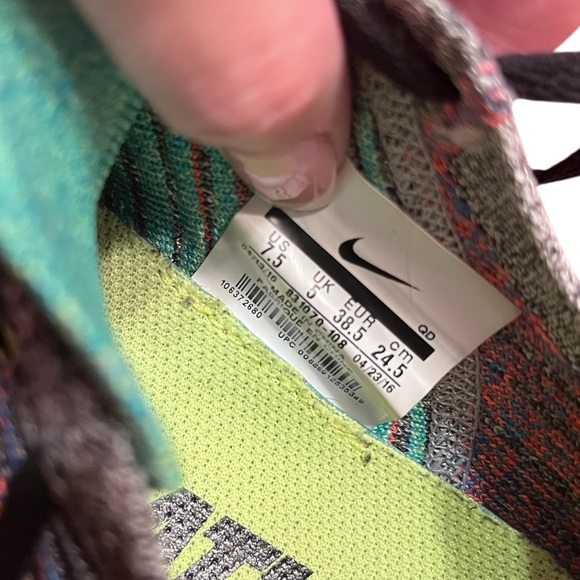 Nike FREE RN FLYKNIT - FREE FOR FALL 831070-108 Size 7.5 - Picture 8 of 9